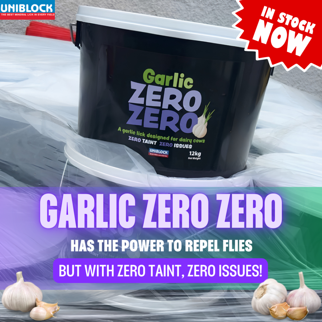 Garlic Zero Zero mineral lick bucket for dairy and beef cattle providing natural fly control with zero milk taint and zero residue.
